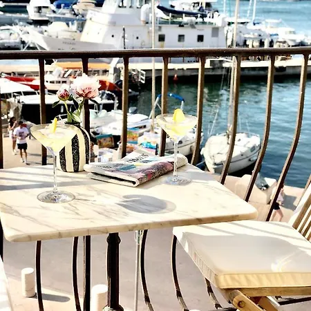 Maison Panthere - Luxury Harbour Lägenhet